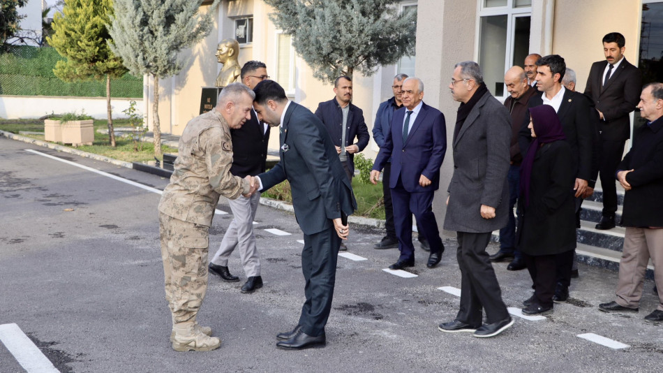 GENEL BAŞKANIMIZ OSMAN KAYA DÖRTYOL JANDARMA TUGAY KOMUTANI NEJDET KARACA’YI ZİYARETTE BULUNDU.